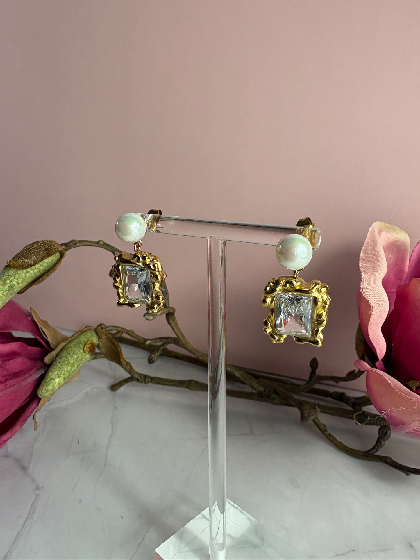 Queen Royal Earrings