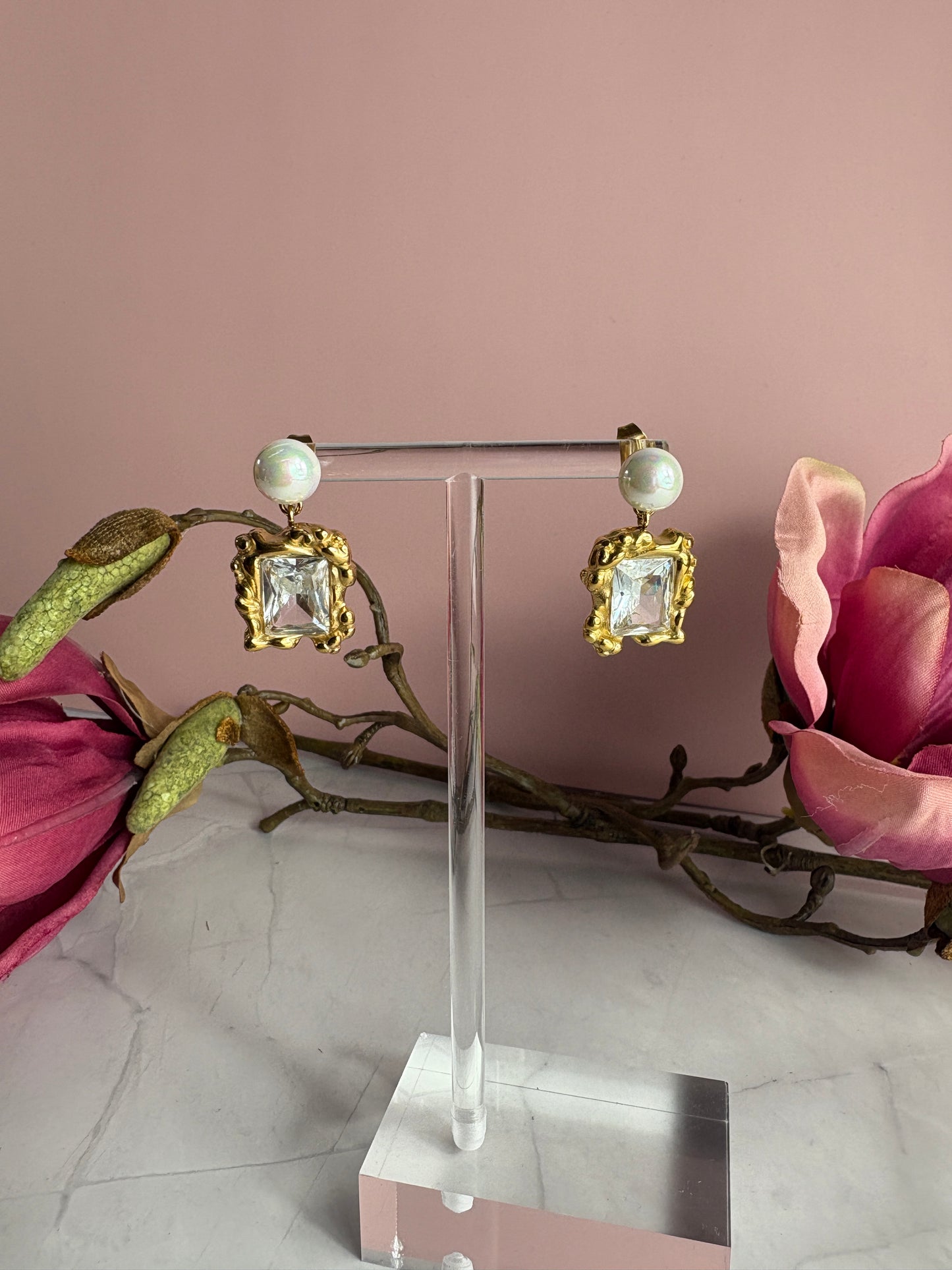 Queen Royal Earrings