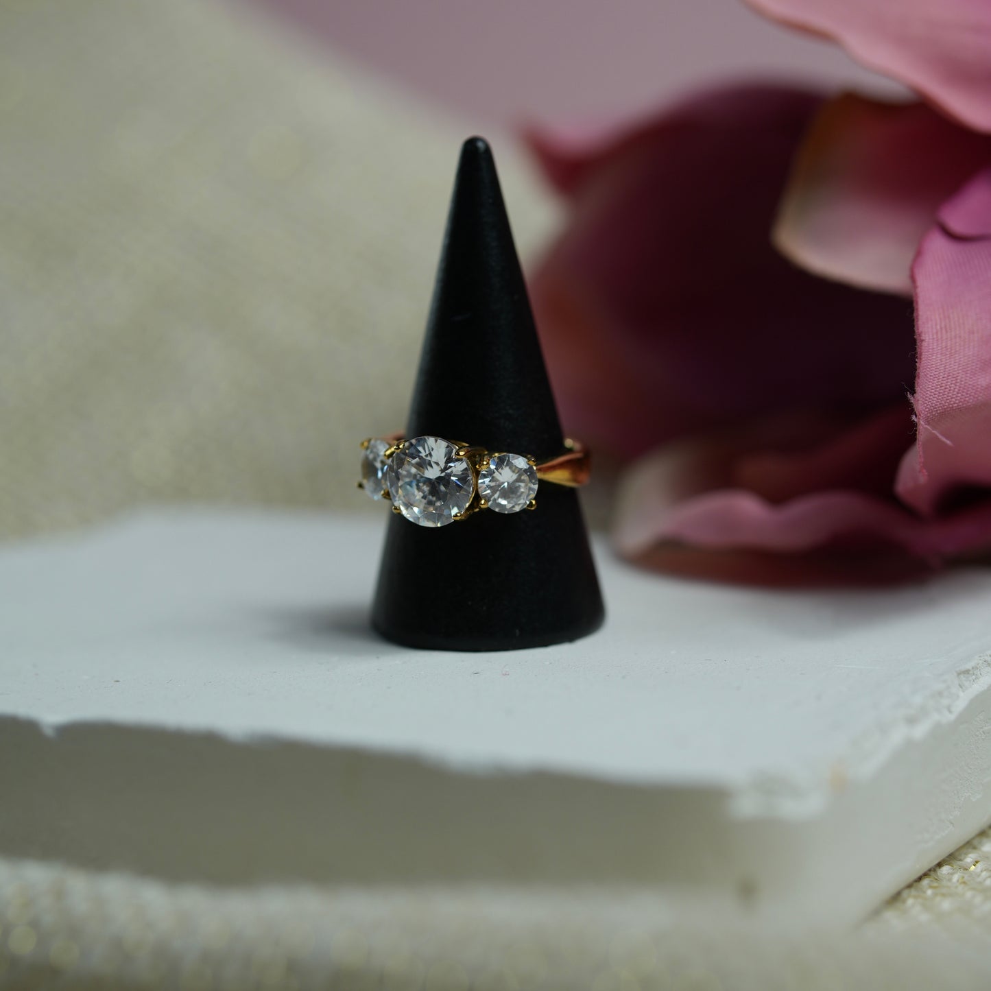 „Whitney“ Fingerring