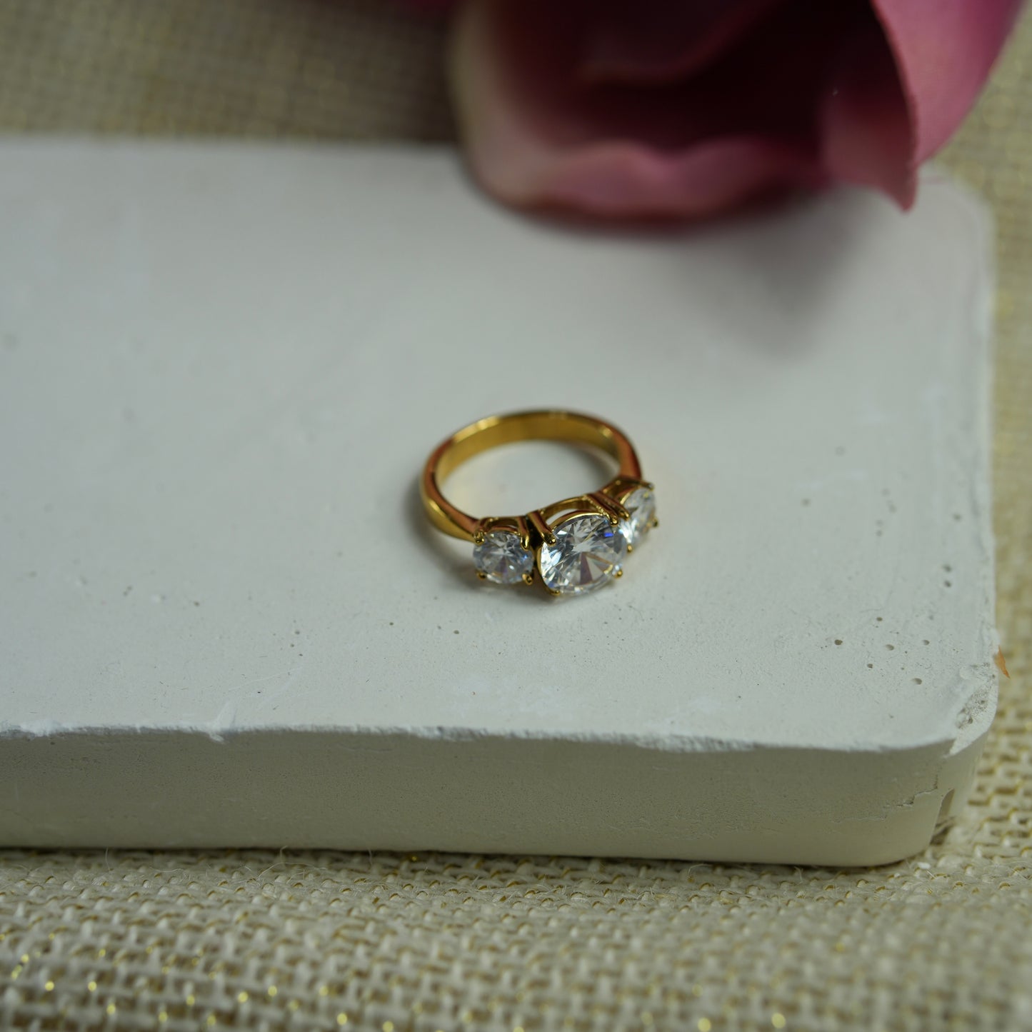 „Whitney“ Fingerring