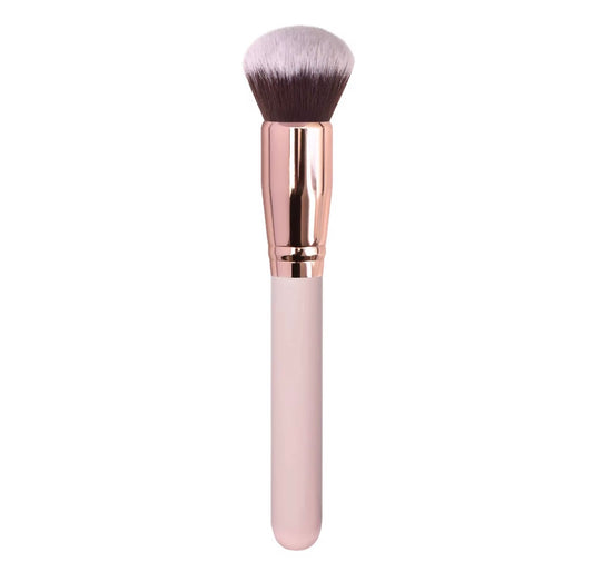 ✨ Powder & Foundation Brush – Soft Look. Strong Attitude. ✨