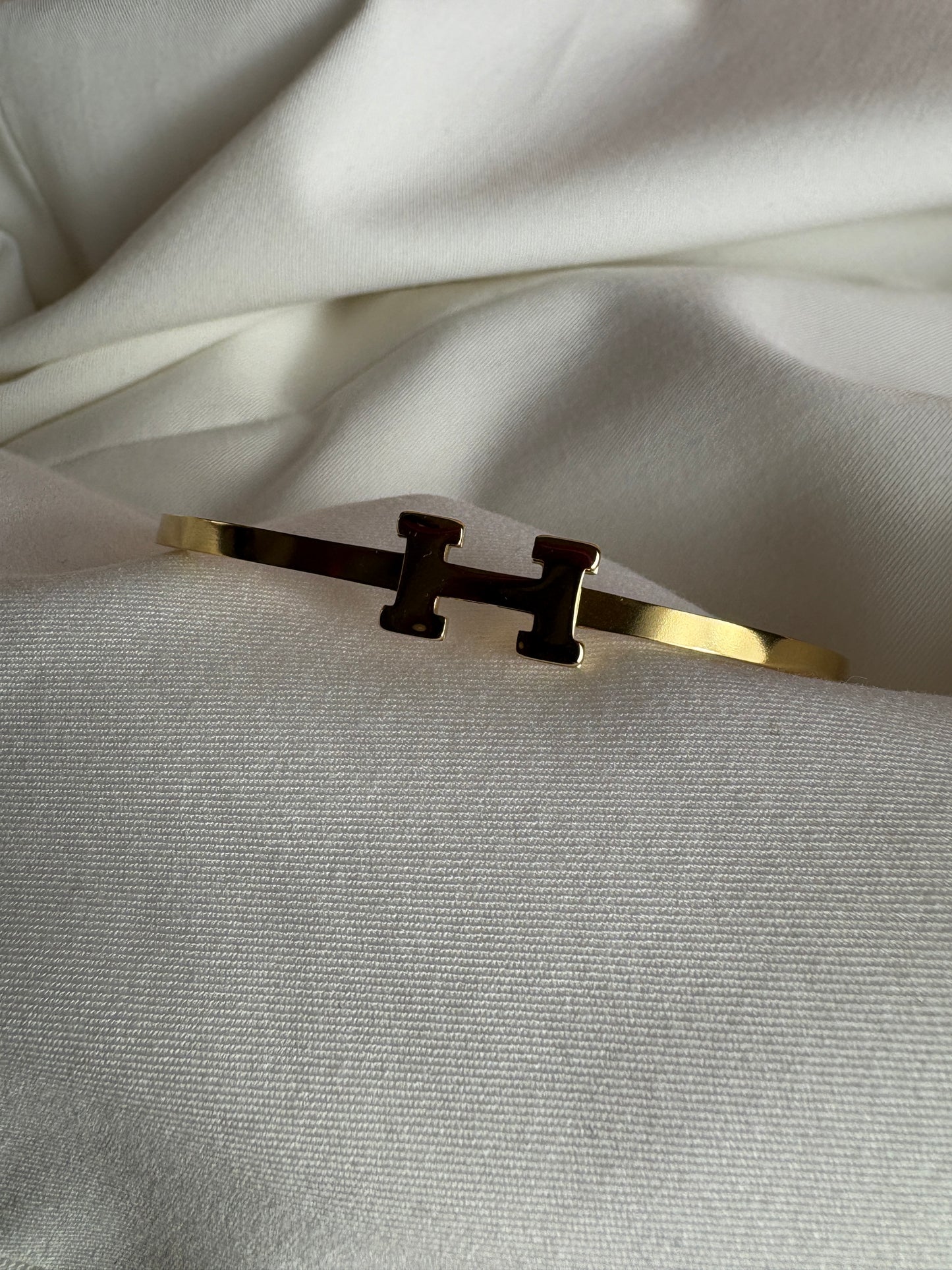 H Armband gold