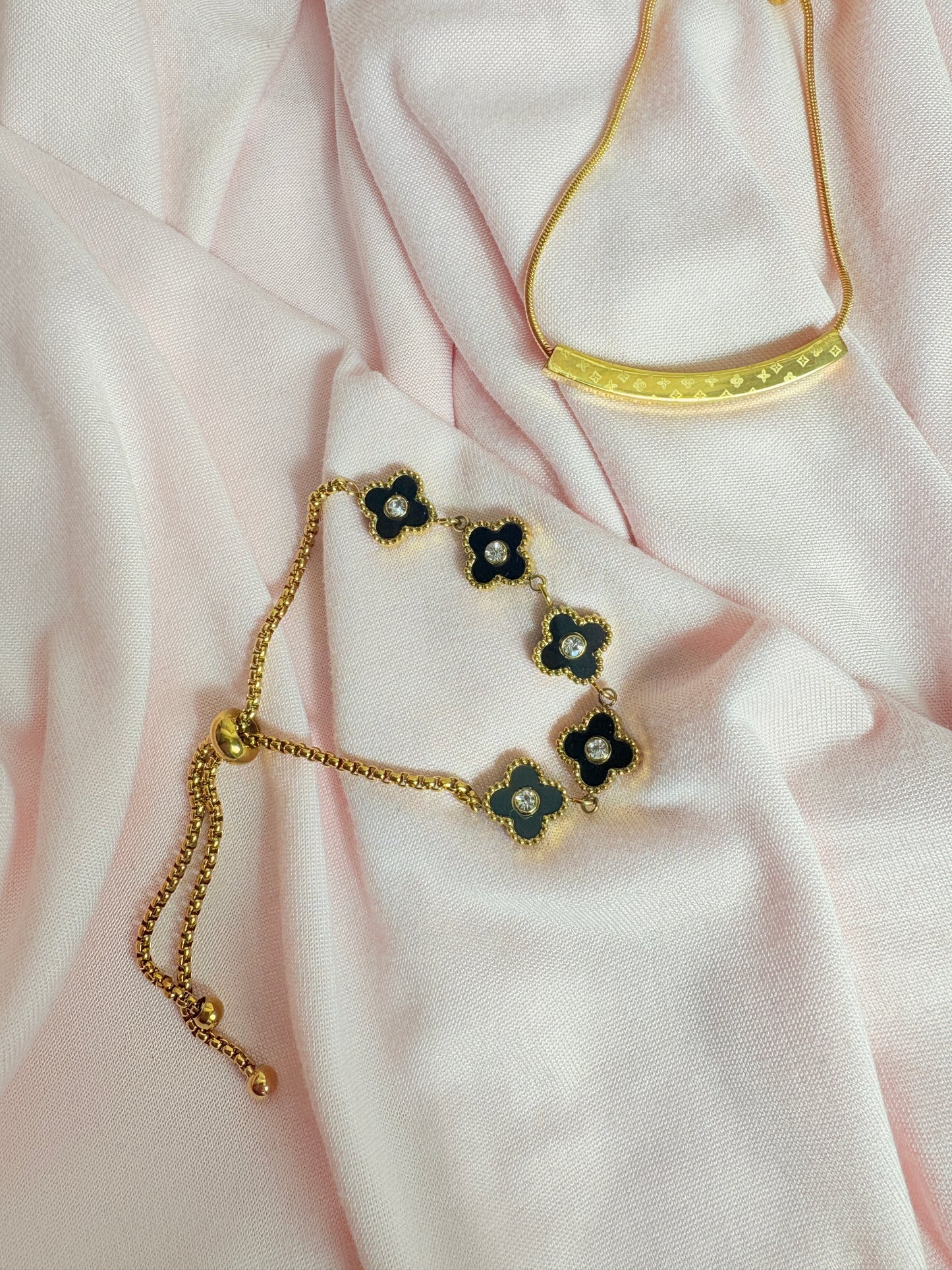 Heliora Gold Bracelet